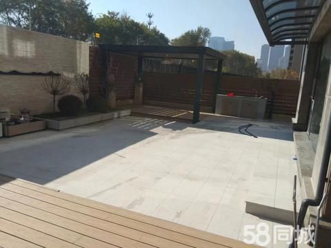 沈阳润萱景观装饰工程有限公司·园林设计施工假山水景鱼池小院，地面硬化铺砖，地铺石火烧板防腐木塑木地板