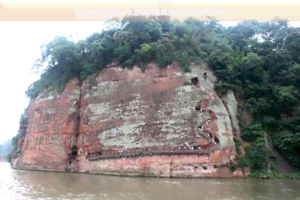 云南旅游攻略：带上你的猫咪同行需要注意什么