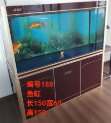 南宁宠物用品/食品·鱼缸，尺寸长150宽60高150，玻璃材质，中号鱼缸。有明显使用痕迹，