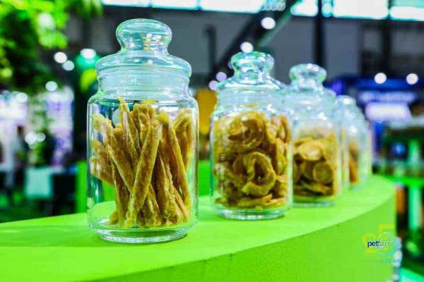 国内宠物食品接下来会往哪个方向卷?