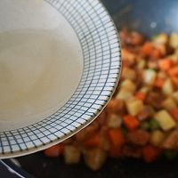 怎么做土豆鸡肉拌饭