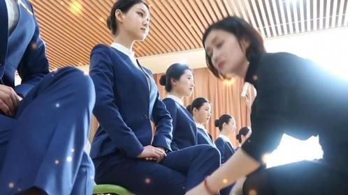 为什么机长不愿意娶空姐？看完空姐私生活，估计你也不同意
