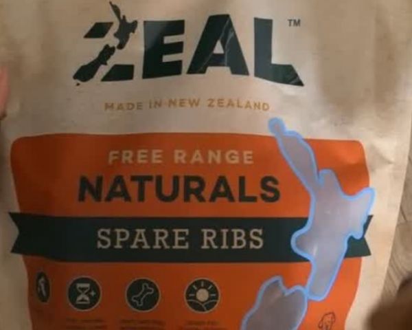 宠物狗吃什么零食好？ZEAL牛肋骨，让毛孩子吃得开心又健康