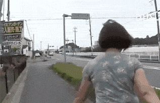 怂二哈洗澡嫌水冷，竟然说人话“哎呀，我的妈呀”…