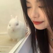 漂亮女生头像带宠物图片