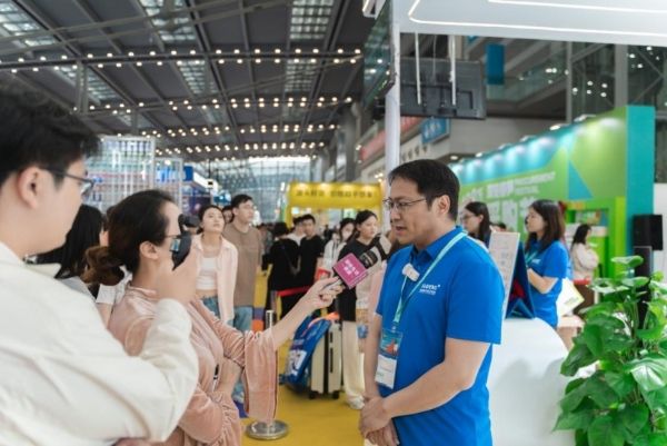 新瑞鹏集团圆满亮相深圳宠物展,义诊与优惠活动获宠主点赞