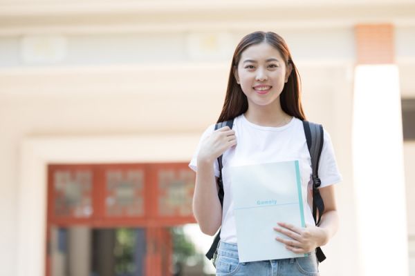 成都宠物养护与经营职业学校