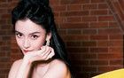 看！Angelababy黄裙配蝴蝶结，美成童话公主