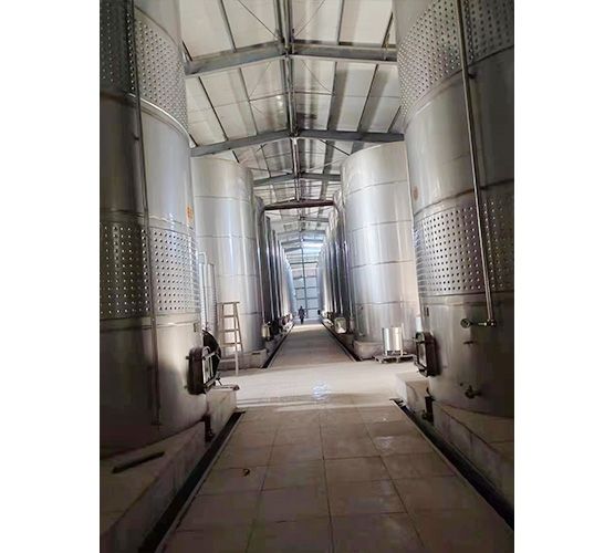 果酒储罐