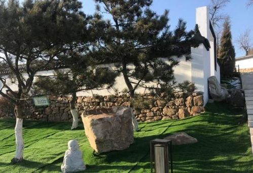 上海宠物墓地价格多样，选墓地看环境与价格。