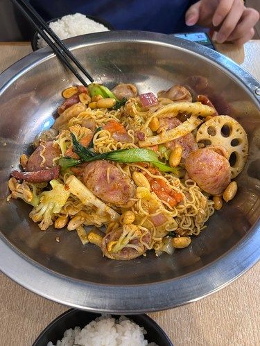 麻辣香锅+喜茶芭乐新品=快乐翻倍！