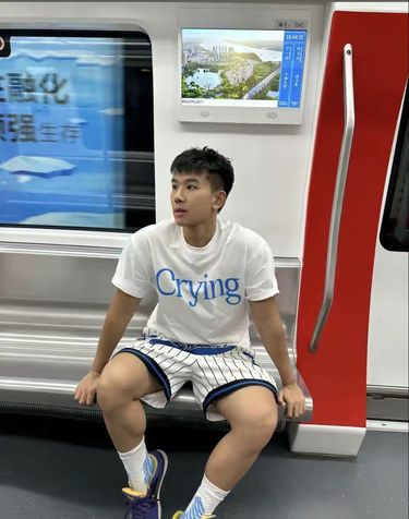 如果你也想和我一样帅，一定要来这家宠物美容店
