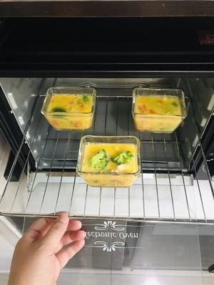 超级简单的宠物鸡肉蔬菜蛋挞、宠物零食、狗狗零食的做法 步骤6