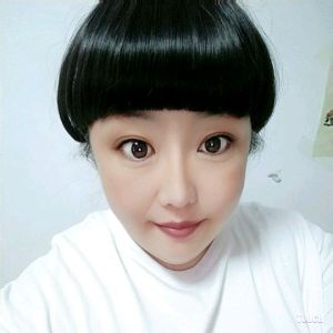 边的云咯