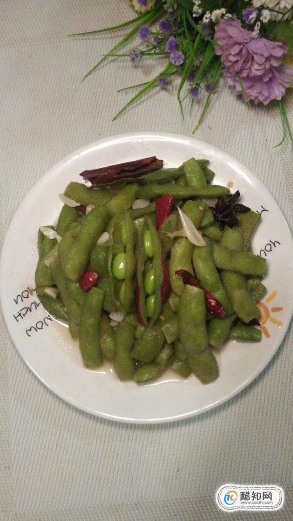 怎样做美味的香辣煮毛豆？