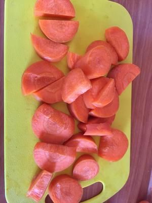 简易版自制狗粮的做法 步骤1