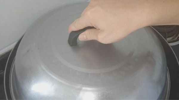 鱼虾搭配，营养丰富，鲜嫩爽口，毫无腥味