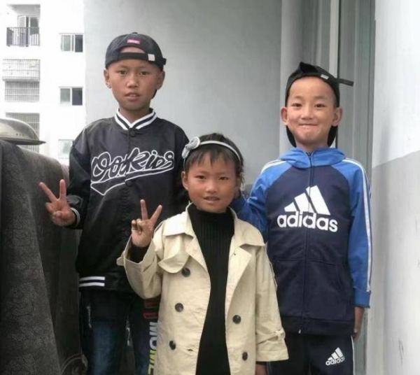 男子照顾3个外甥9年多 供读书还计划帮建房 无私大爱感动网友