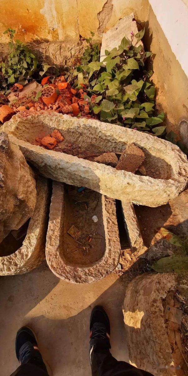 【石痴】2021年第019期 古董石猪槽_标语