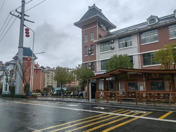 上犹县人民医院[公交站旁]