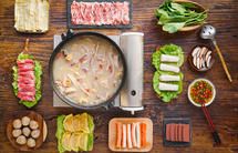 【猪肚鸡火锅】