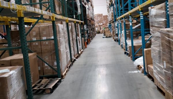 宠物用品出口德国，海外仓助力合规标签贴附