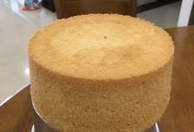 6寸基础版戚风蛋糕胚（附上我做的黄金果生日蛋糕）