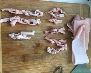 狗狗零食-猪皮磨牙棒的做法 步骤1