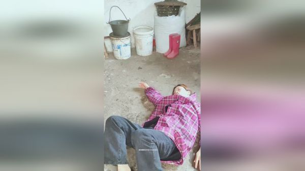 不小心把村花东西打破了