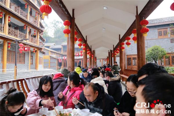 已过审【CRI专稿 图文】第十届中国荣昌猪·年猪节开幕【内容页标题】好吃好看又好玩 第十届中国荣昌猪·年猪节开幕