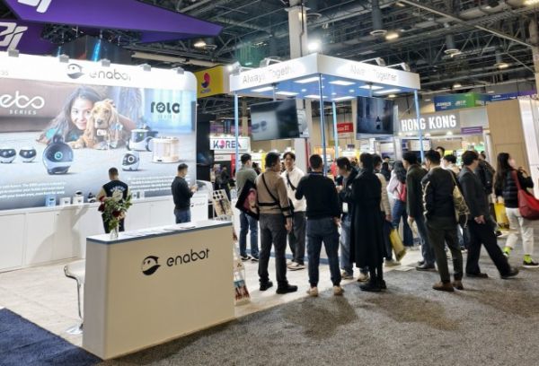 深圳公司做AI陪伴机器人 拿下红杉投资 从陪宠到全球百万用户