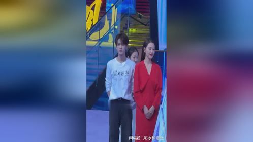 檀健次 高圆圆 同框出席国庆档片单发布会