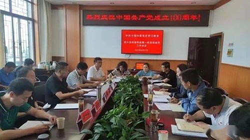 虎皮小鸟出壳喂养指南：新手必学，轻松上手！