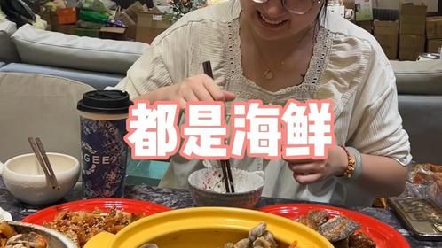 秋天的第一顿大闸蟹，这不就吃上了！