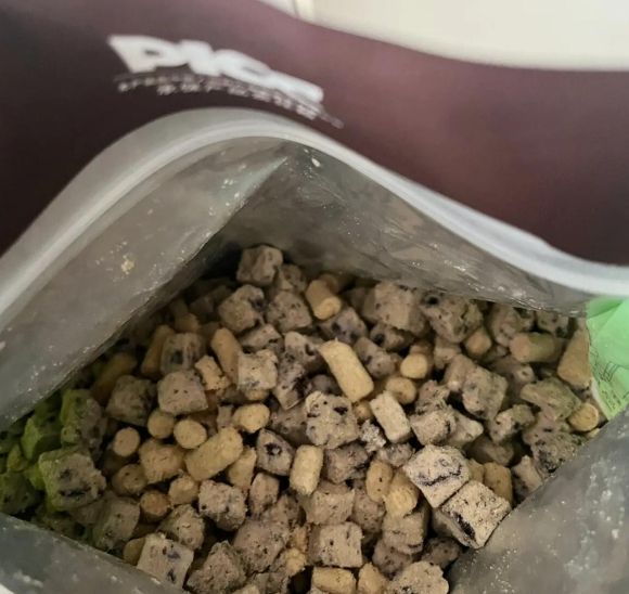 畅享猫粮：国产猫粮新选择