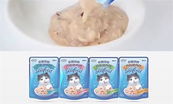 幼猫零食什么牌子好?海吱吱鱼肉包适配幼猫馋嘴期