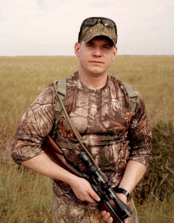 波依德手持着一把自小就拥有的步枪