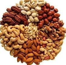 猫可以吃哪些坚果？核桃、杏仁还是开心果？