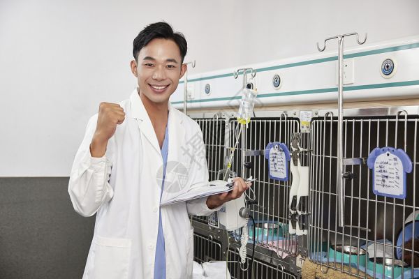 男性兽医加油形象高清图片
