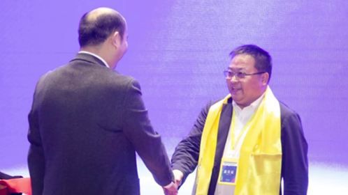 扬济世宏志 饮悬壶源流——范文永的中医文化之路