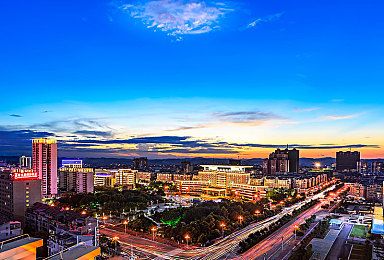 男人挺进雌性宠物爽到叫：男宠体验馆：减压新潮流，快乐回童年-3