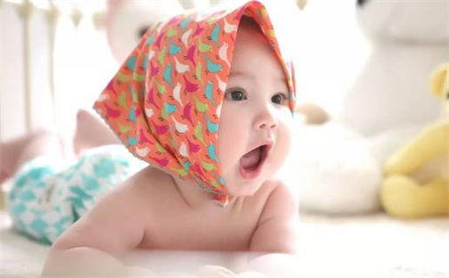 英文名字免费起名网站实测推荐：这5个工具够用