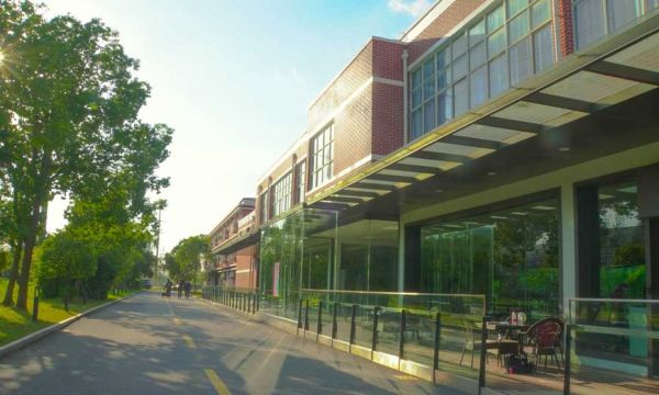 上海东光明中日国际高中课程