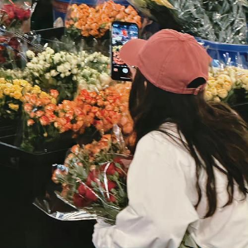 不露脸氛围感头像女带宠物