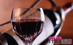 红酒喝醉后第二天难受怎么办 红酒后劲多久能消失