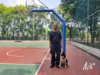 如何培养天性活泼的小狗成为专业警犬？奋斗一线30余年他得出经验