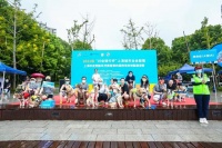 携宠皮划艇比赛再度来袭，宠物与主人亲密新体验