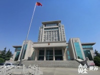 夫妻离婚为宠物上法庭 法院判决一方有探视权