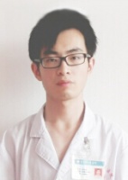 今天上午带着狗狗去了宠物公园，回来发现我腿上发出来很多小红点，不碰到就不痒。。