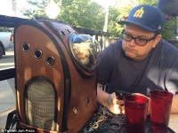 太空宠物背包走红网络 掀起爱猫人士晒猫热潮